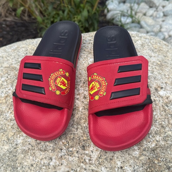Adidas Men's Adilette TND Slides Manchester United Red / Black GZ5940 Size 6 - Picture 2 of 7
